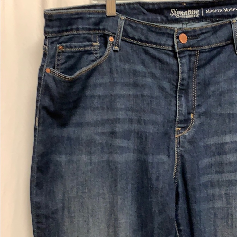 Signature Levi Strauss Modern Skinny Jean